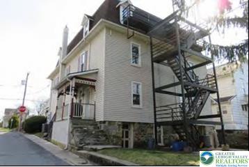 732 Washington Ave, Northampton Boro, PA 18067 - view of side of home