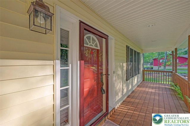 119 Savage Trl, Smithfield Twp, PA 18301 - doorway to property featuring a porch