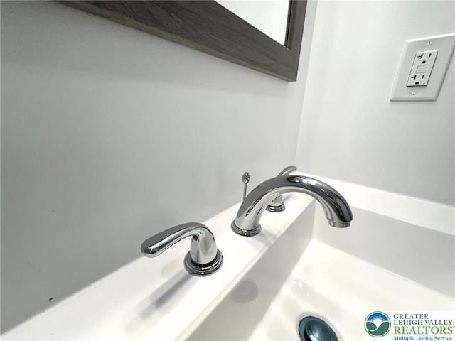 801 W Broad, Bethlehem City, PA 18018 - bathroom view of a sink