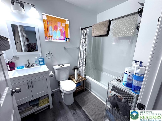 801 W Broad, Bethlehem City, PA 18018 - bathroom featuring vanity, wood finished floors, and shower / bath combo