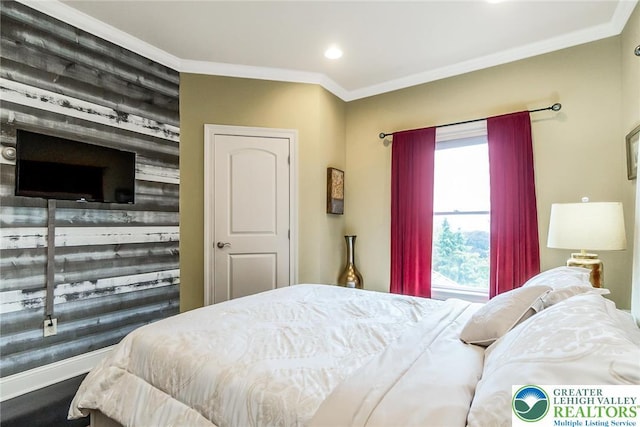 4260 W Wyndemere Cir, Lowhill Twp, PA 18078 - bedroom with ornamental molding and recessed lighting