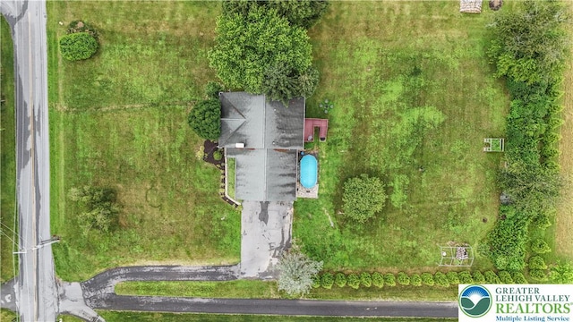 8555 Mohr Ln, Weisenberg Twp, PA 18051 - bird's eye view