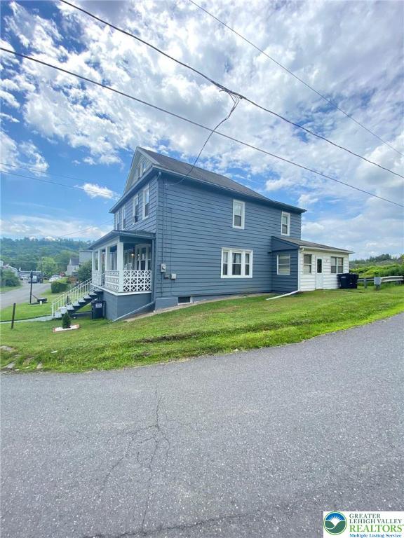 14 Theresa St, Shenandoah, PA 17976 - photo 3