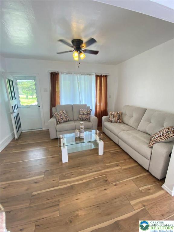 14 Theresa St, Shenandoah, PA 17976 - photo 13