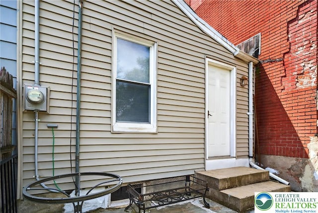 22 N Warren St, Easton, PA 18042 - entrance to property
