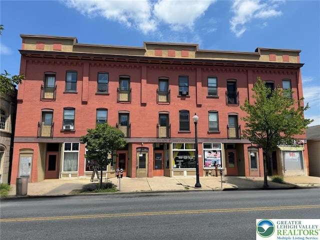 819 E 4th St, Bethlehem City, PA 18015 - view of property
