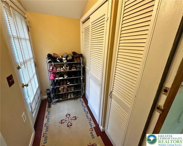 1701 Johns Rd, Chestnuthill Twp, PA 18330 - corridor with plenty of natural light and lofted ceiling