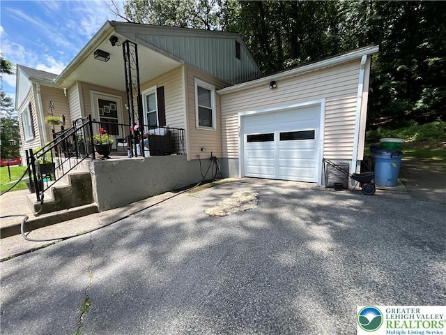 218 E Wyoming St, Allentown City, PA 18103 - photo 6