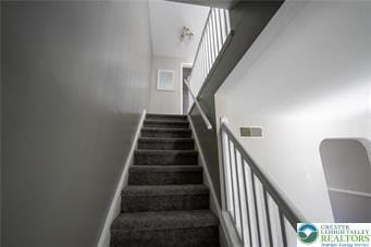 449 E Garrison St, Bethlehem City, PA 18018 - stairway with baseboards