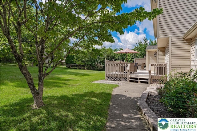 2029 Amherst Dr, Lower Saucon Twp, PA 18015 - view of grassy yard featuring a wooden deck