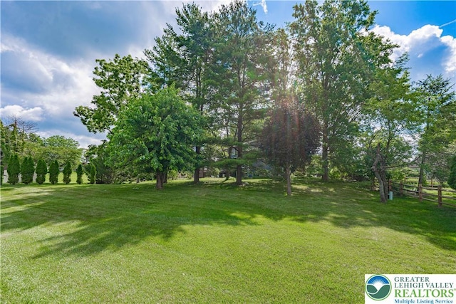 2029 Amherst Dr, Lower Saucon Twp, PA 18015 - view of yard featuring view of wooded area