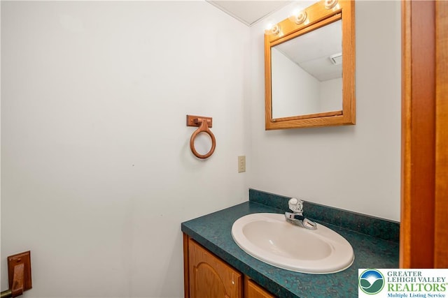 2721 Victoria Ln, Easton, PA 18045 - bathroom with vanity
