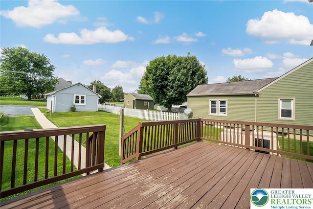 457 E Lawn Rd, Upper Nazareth Twp, PA 18064 - view of wooden deck
