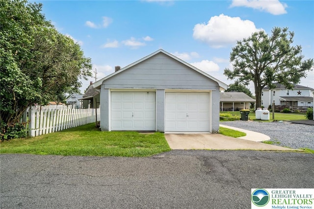 457 E Lawn Rd, Upper Nazareth Twp, PA 18064 - view of detached garage
