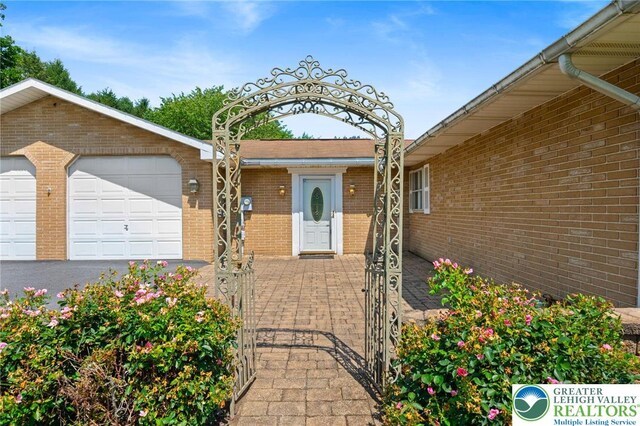 242 Schoeneck Ave, Nazareth Boro, PA 18064 - entrance to property featuring brick siding