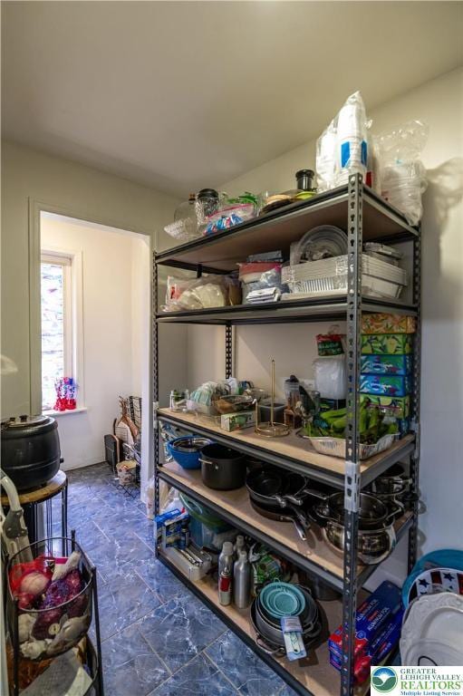 1555 Longleaf Dr, Chestnuthill Twp, PA 18330 - view of storage