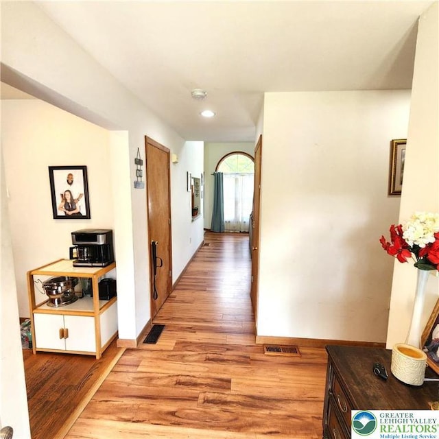 408 Sassafrass Way, Jackson Twp, PA 18360 - corridor featuring light wood-type flooring and recessed lighting