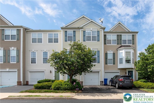 5219 Chandler Way S, Whitehall Twp, PA 18069 - photo 1