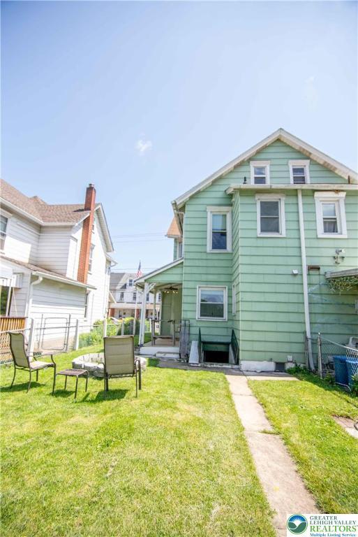 1666 Newport Ave, Northampton Boro, PA 18067 - back of house