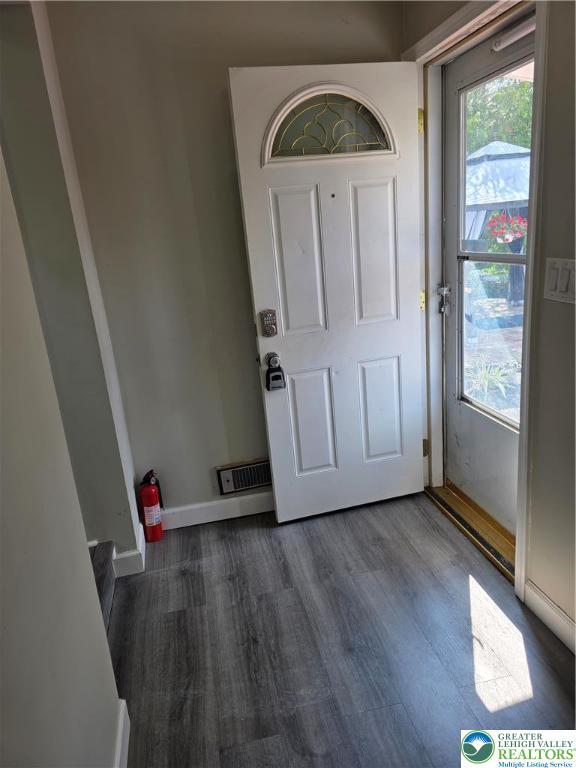 1523 Cedar St, Northampton Boro, PA 18067 - foyer entrance with wood finished floors and baseboards