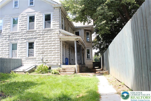 206 21st St, Northampton Boro, PA 18067 - view of front of house
