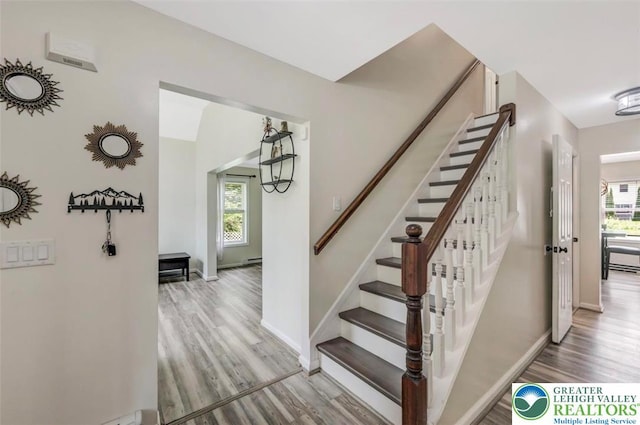 5117 Hounds Ear Rd, Coolbaugh Twp, PA 18466 - stairway featuring wood finished floors and baseboards