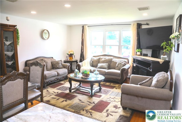 3020 W Fairbanks St, Allentown City, PA 18103 - photo 8