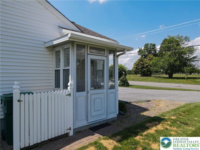 2930 Green Pond, Palmer Twp, PA 18045 - entrance to property featuring roof with shingles