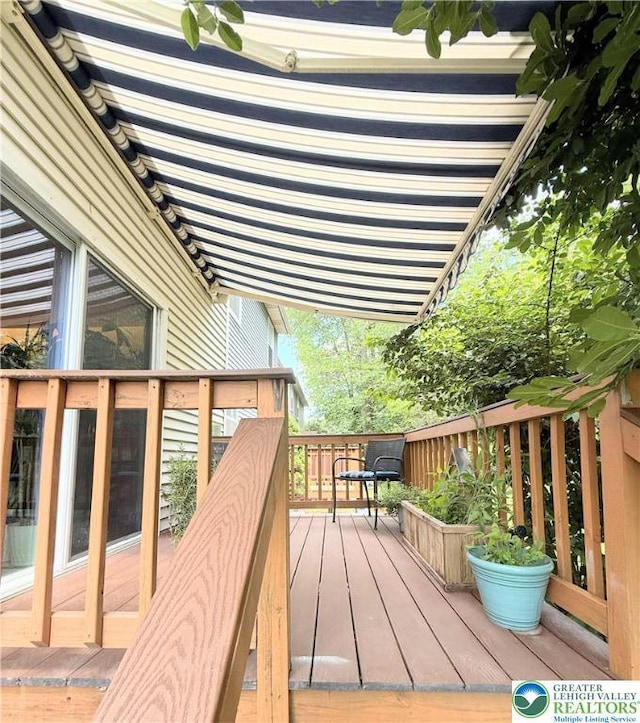 12 Concord Ct, Easton, PA 18040 - view of wooden deck