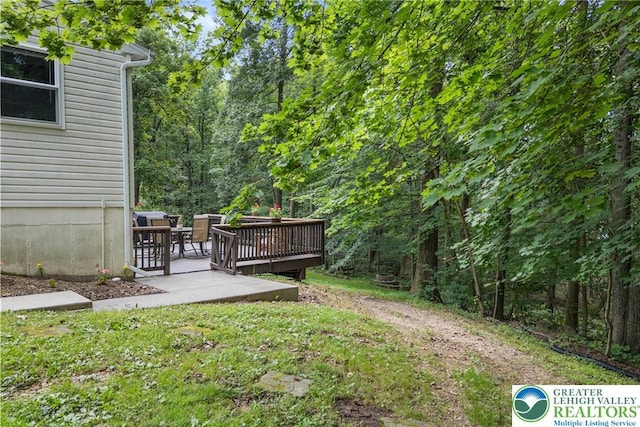 2954 Avery Rd, Washington Twp, PA 18080 - view of grassy yard with a wooden deck