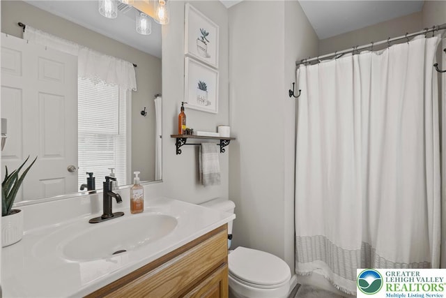 2954 Avery Rd, Washington Twp, PA 18080 - bathroom with vanity and a shower with shower curtain