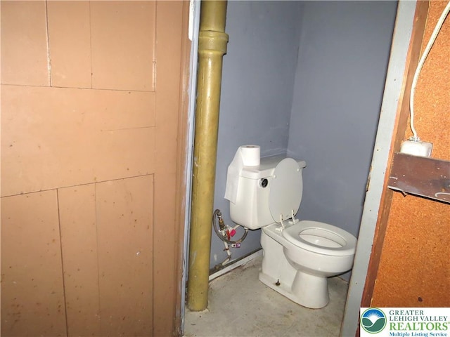 151 W Nesquehoning St, Easton, PA 18042 - bathroom featuring toilet and concrete floors
