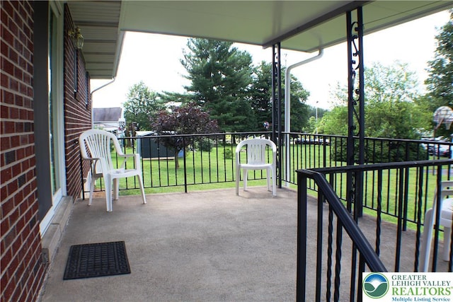 1321 Bushkill Center Rd, Bushkill Twp, PA 18091 - patio / terrace featuring a yard