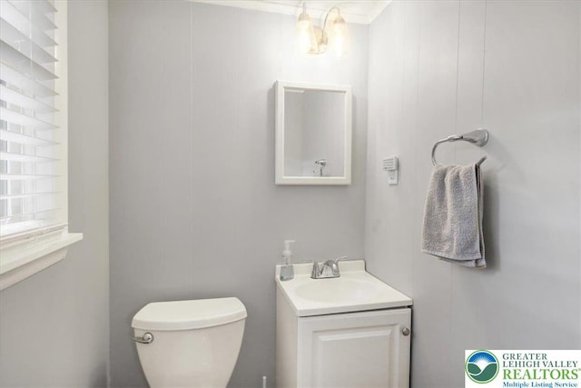 812 Miller St, Salisbury Twp, PA 18103 - half bathroom with vanity and ornamental molding