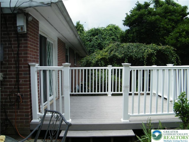 3415 Kathleen Ave, Salisbury Twp, PA 18103 - view of deck