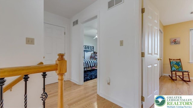 2804 Lehigh Ln, Upper Nazareth Twp, PA 18064 - corridor featuring light wood-style flooring and baseboards