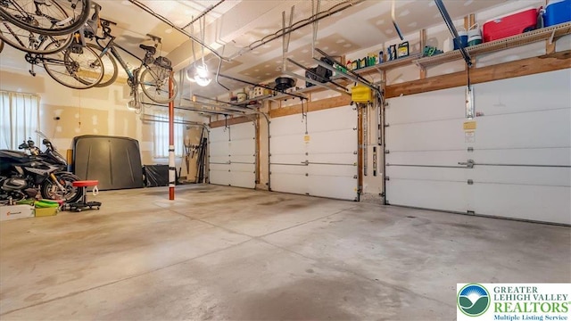 2804 Lehigh Ln, Upper Nazareth Twp, PA 18064 - view of garage