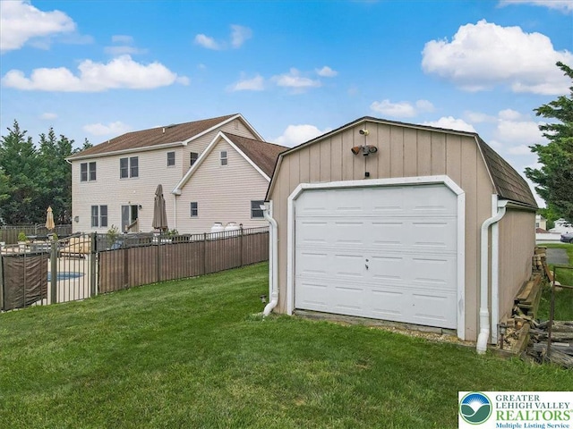 2804 Lehigh Ln, Upper Nazareth Twp, PA 18064 - view of garage