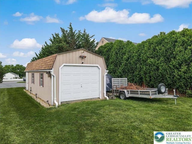 2804 Lehigh Ln, Upper Nazareth Twp, PA 18064 - detached garage with driveway