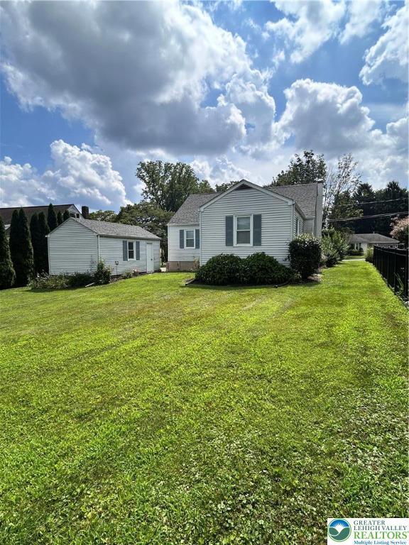 2653 Woodlawn Ave, Palmer Twp, PA 18045 - back of house