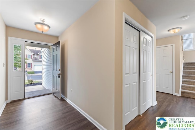9 Stone Crk, Palmer Twp, PA 18045 - foyer entrance with dark wood finished floors and stairs