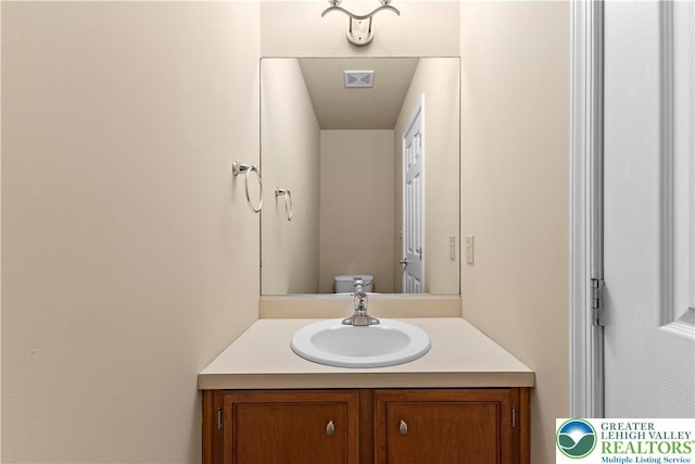 9 Stone Crk, Palmer Twp, PA 18045 - bathroom featuring vanity