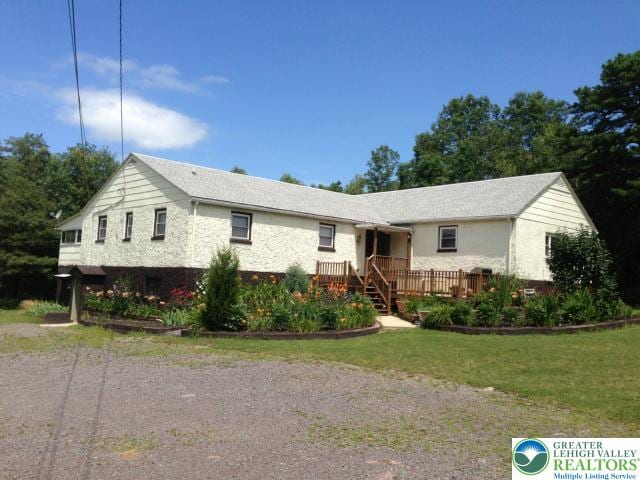 75 Coyote Dr, Penn Forest Twp, PA 18229 - photo 1