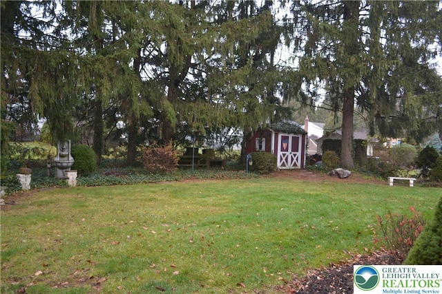 1424 Westgate Dr, Hanover Twp, PA 18017 - view of green lawn with a storage unit