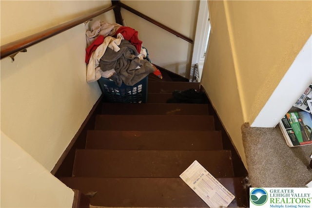 1533 E Emmaus, Salisbury Twp, PA 18103 - view of stairs