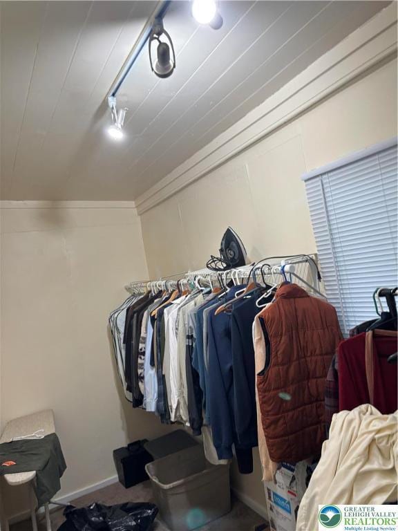 1533 E Emmaus, Salisbury Twp, PA 18103 - view of spacious closet