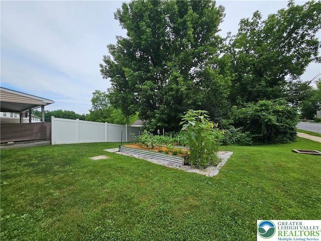 312 Maple Ct, Alburtis Boro, PA 18011 - view of yard with a garden