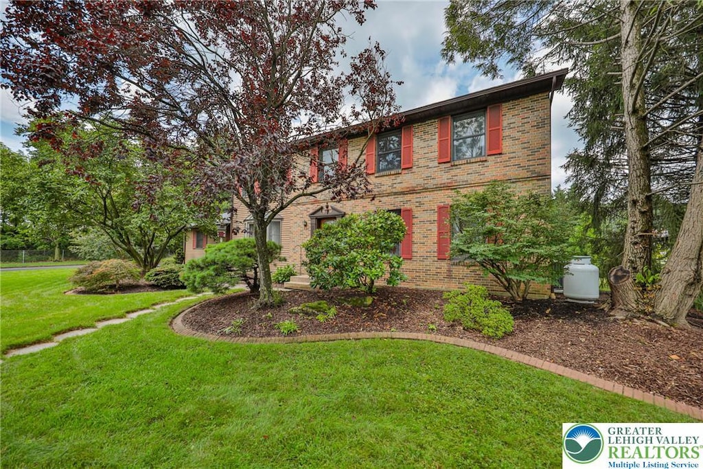 3759 Vale View Dr, Allentown City, PA 18103 - photo 1