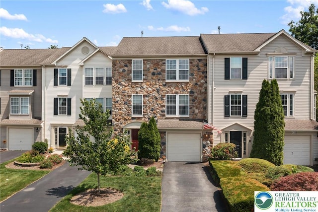 4354 Apple Blossom Dr, Upper Saucon Twp, PA 18034 - photo 1