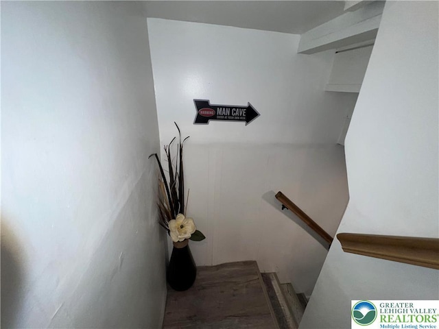 532 6th St, Whitehall Twp, PA 18052 - view of stairway